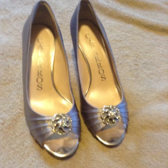 Caparros Shoes - Caparros silver heels💃💃